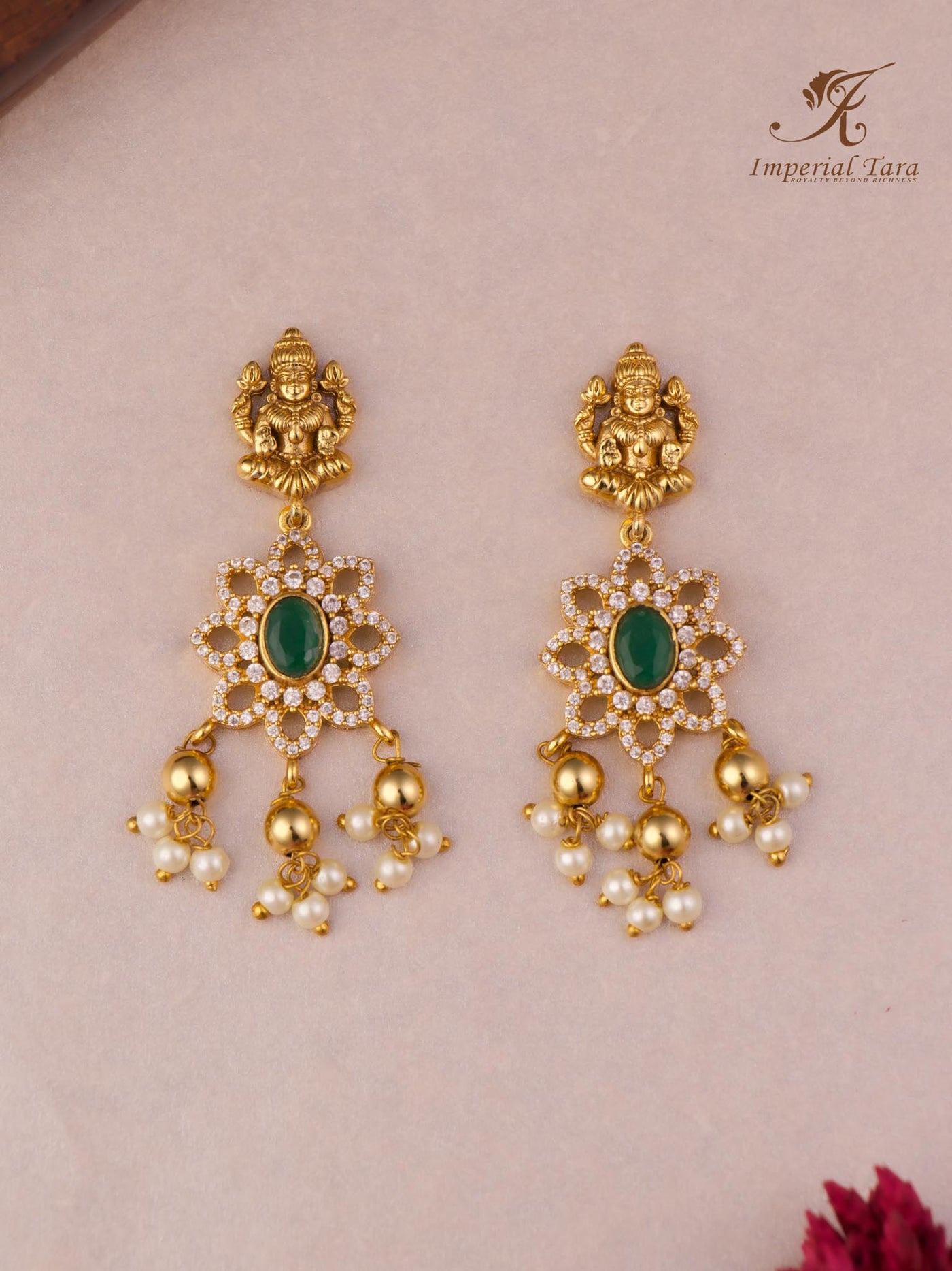 Sanvi Chandbali Earrings