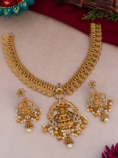 Lakshmi Kasu Short Necklace| Divine Elegance |Laskshmi Kasu Necklace White Stones Necklace|  Antique  lakshmi kasu short necklace |  lakshmi necklace with pearl danglers