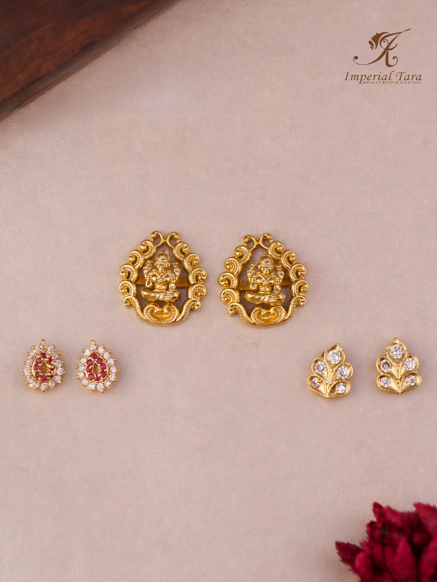 Meena  3 in 1 Stud Earrings