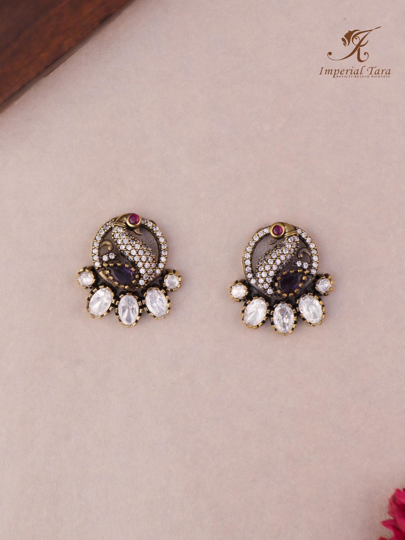 Meenal Stud Earrings