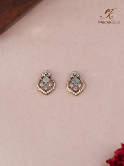 Prisha  Stud Earring