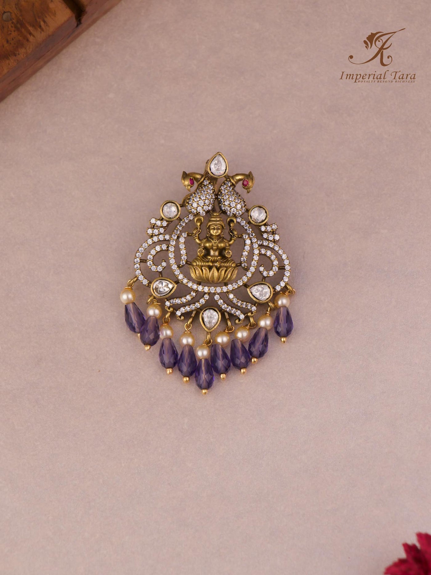 Purna Pendant