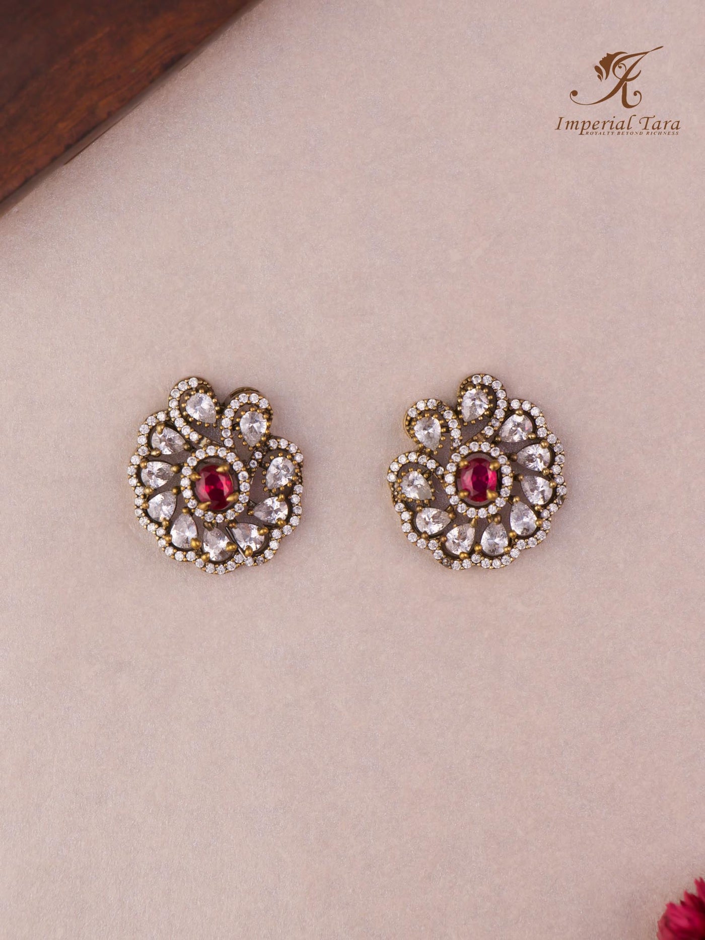 Sophia Stud Earrings