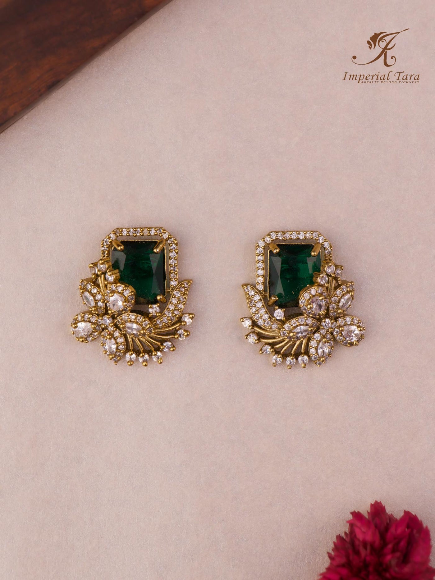 Stella Stud Earrings