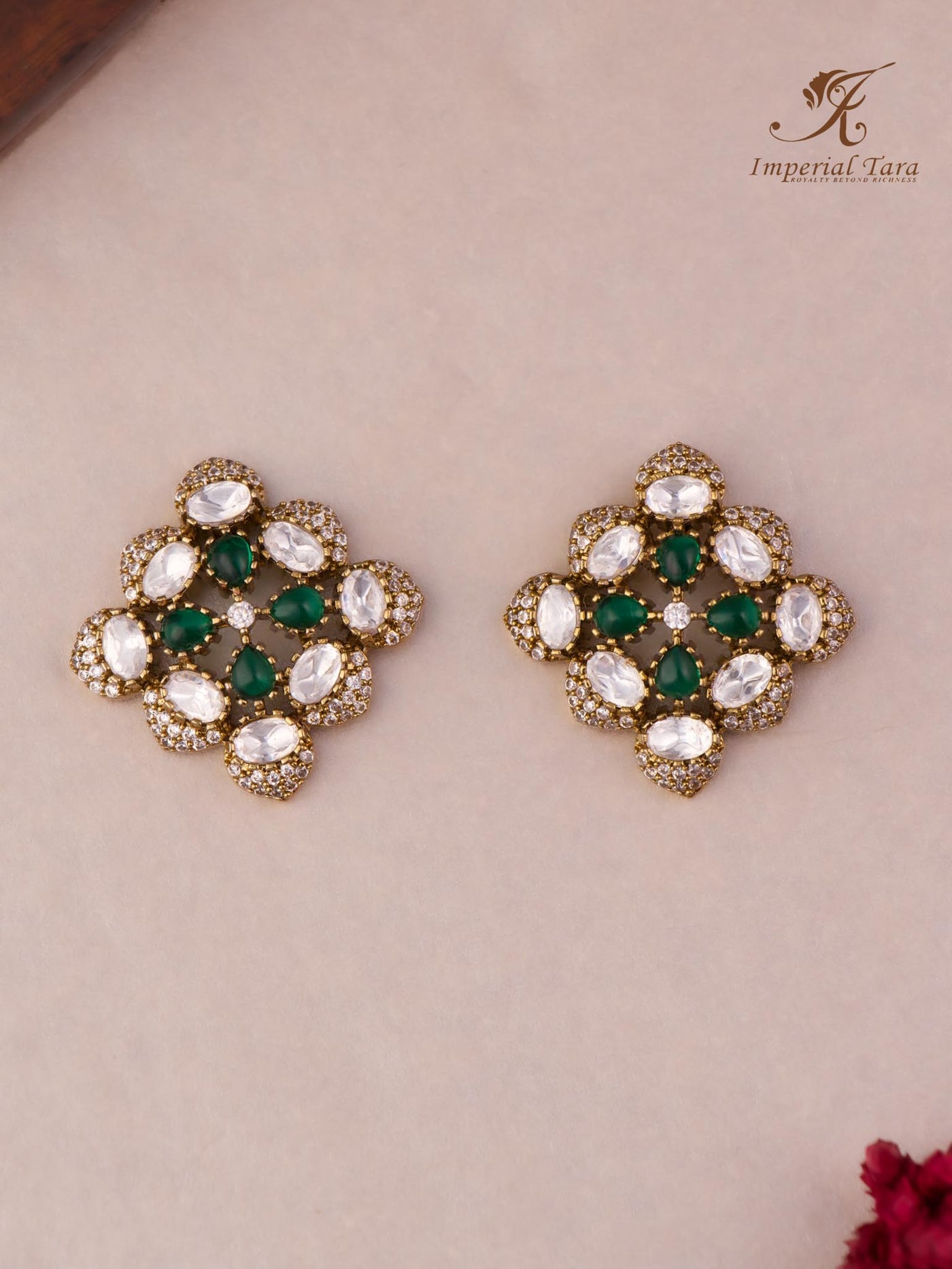 Vanya Stud Earrings