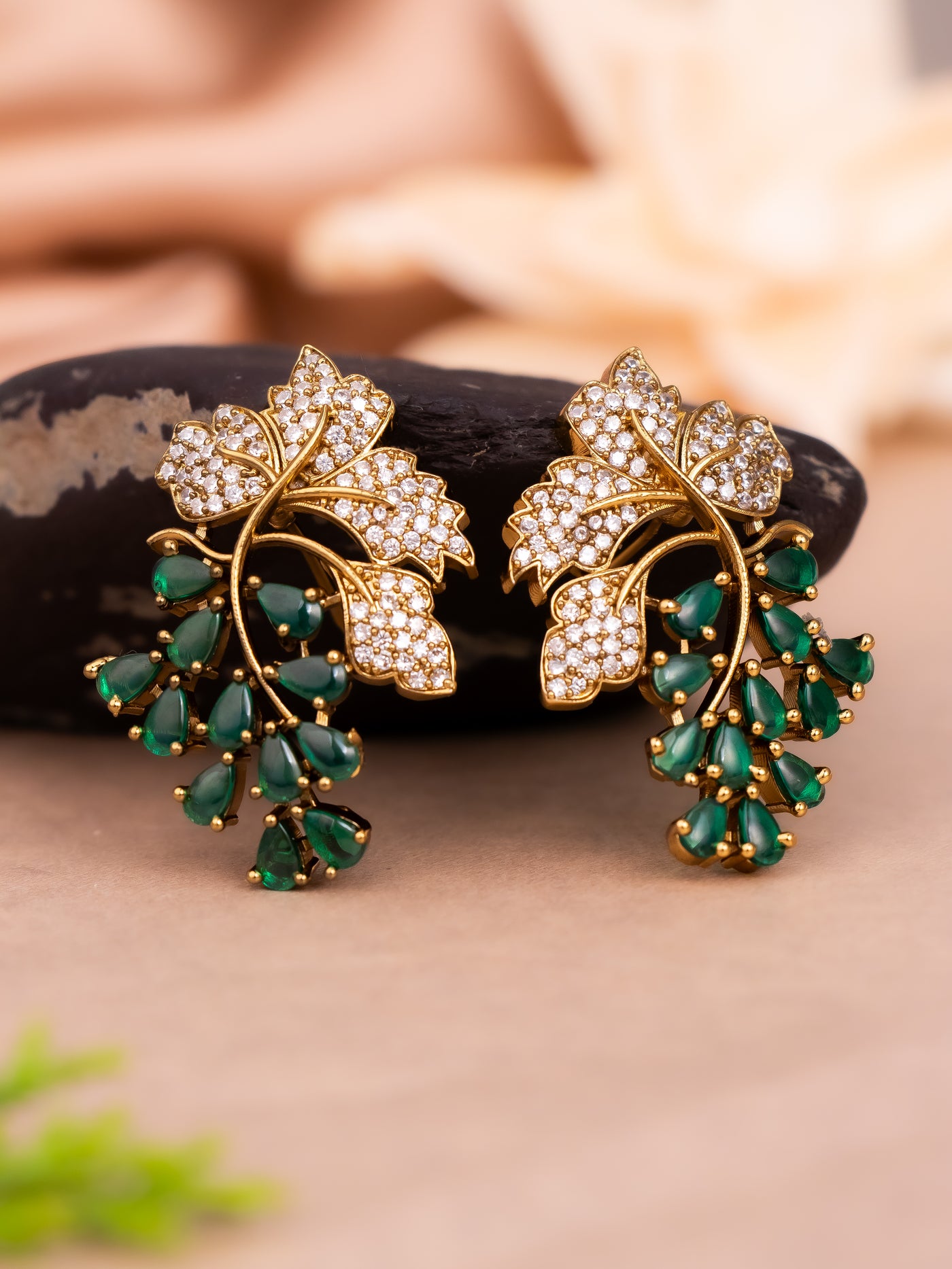 Antique victorian style stud earrings in green