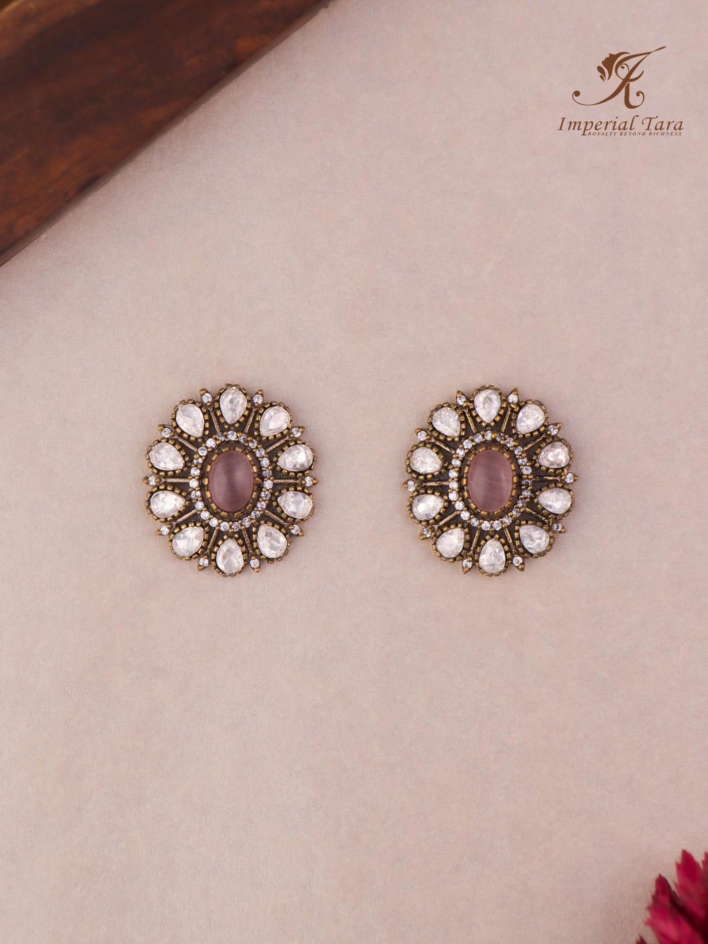 Zuri Stud Earrings