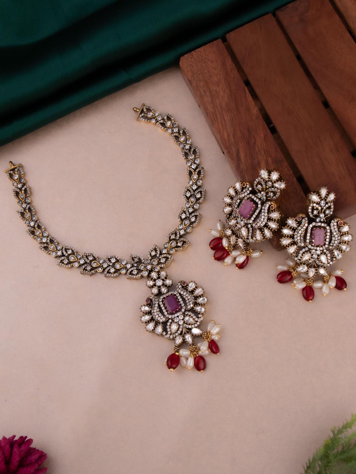 Antique jewellery victorian | antique victorian jewellery | victorian ruby necklace | victorian necklace | victorian pearl necklace | victorian jewelry necklace | necklace victorian | victorian era necklace